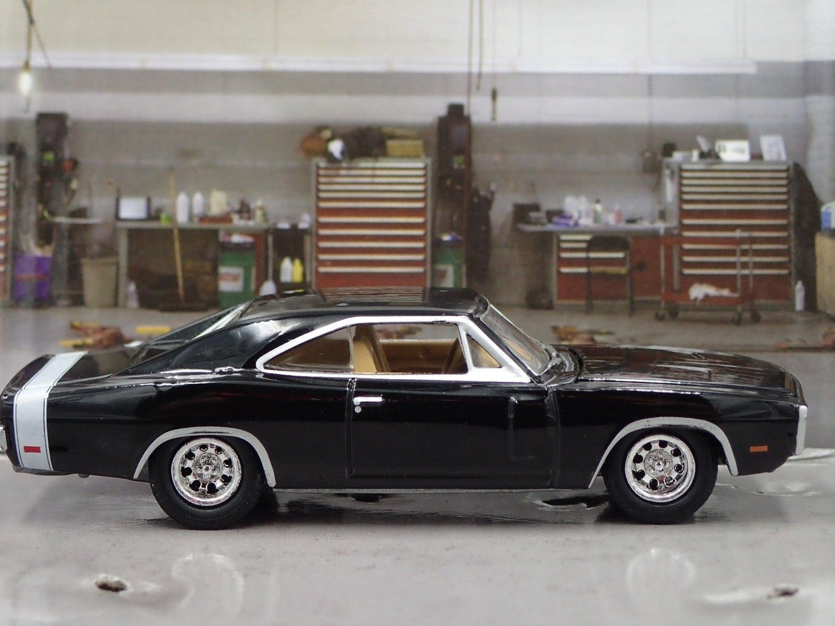1970 70 DODGE CHARGER RARE 1:64 SCALE COLLECTIBLE DIORAMA DIECAST MODEL CAR-Burning Rubber Toy Company