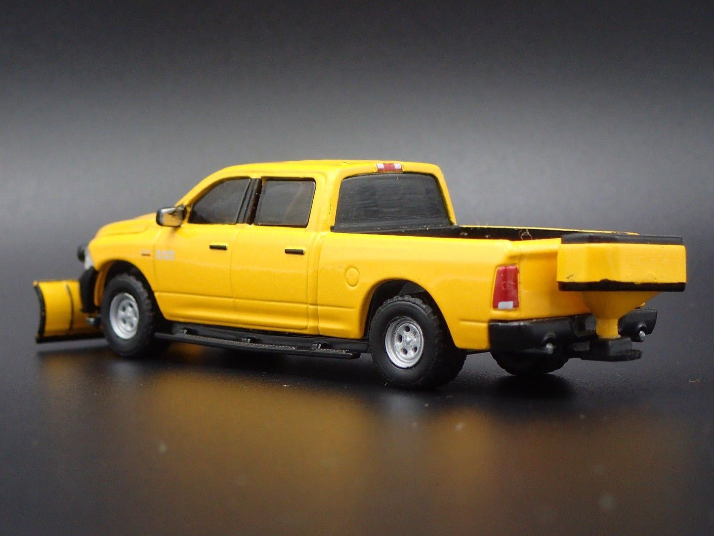 2009-2018 RAM 1500 TRADESMAN TRUCK RARE 1/64 SCALE COLLECTIBLE DIECAST MODEL CAR