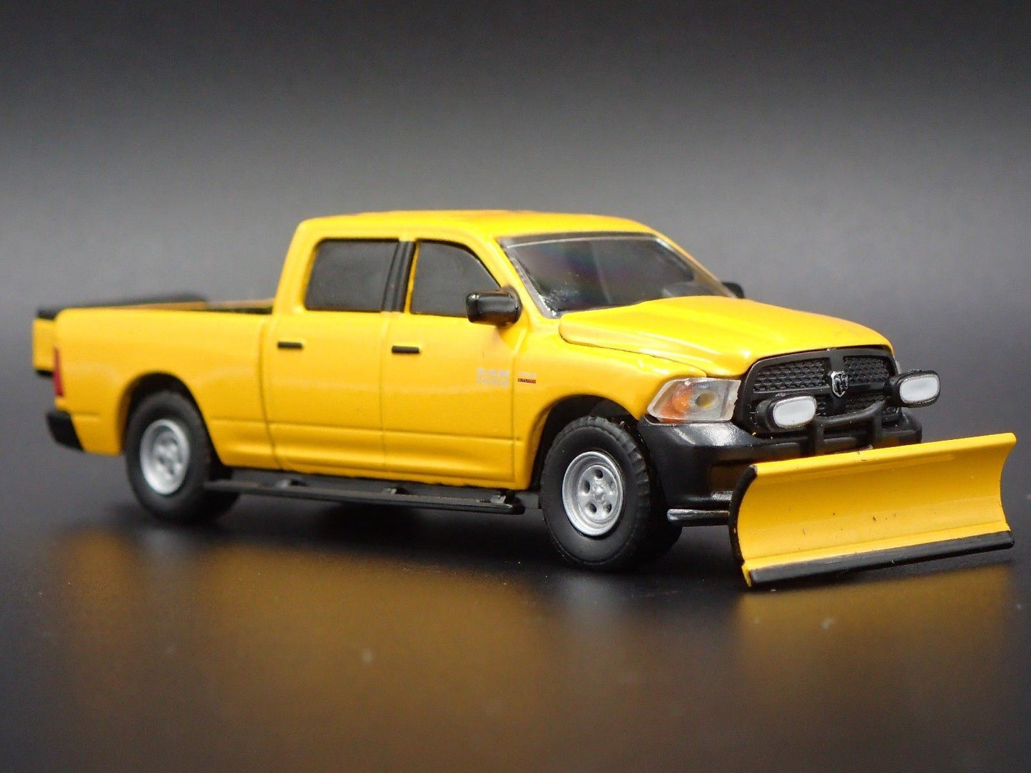 2009-2018 RAM 1500 TRADESMAN TRUCK RARE 1/64 SCALE COLLECTIBLE DIECAST MODEL CAR