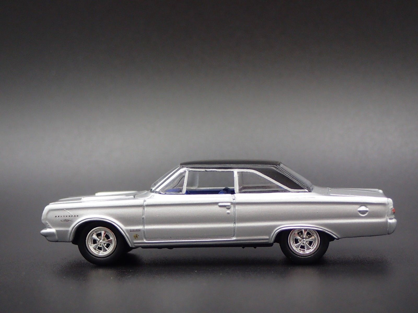1967 67 PLYMOUTH GTX SILVER 1/64 SCALE COLLECTIBLE DIORAMA DIECAST MODEL CAR