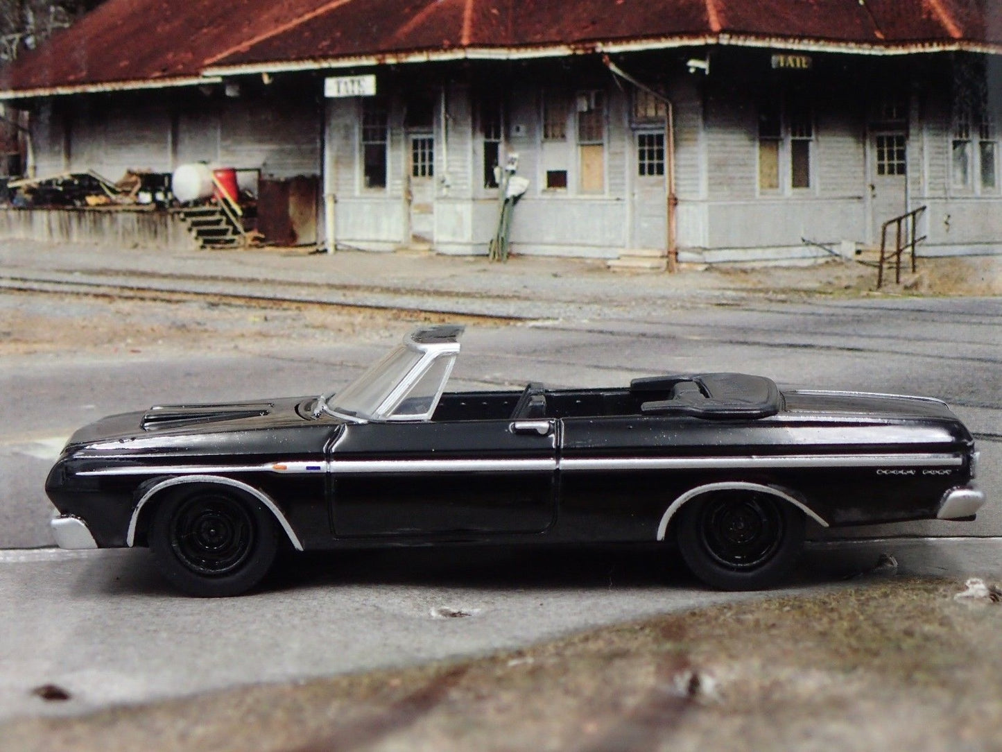 1964 64 PLYMOUTH FURY CONVERTIBLE BLACK 1/64 SCALE COLLECTIBLE DIECAST MODEL CAR