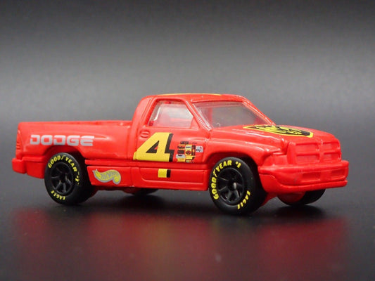 1994-2001 DODGE RAM 1500 PICKUP TRUCK RED 1/64 SCALE DIORAMA DIECAST MODEL CAR