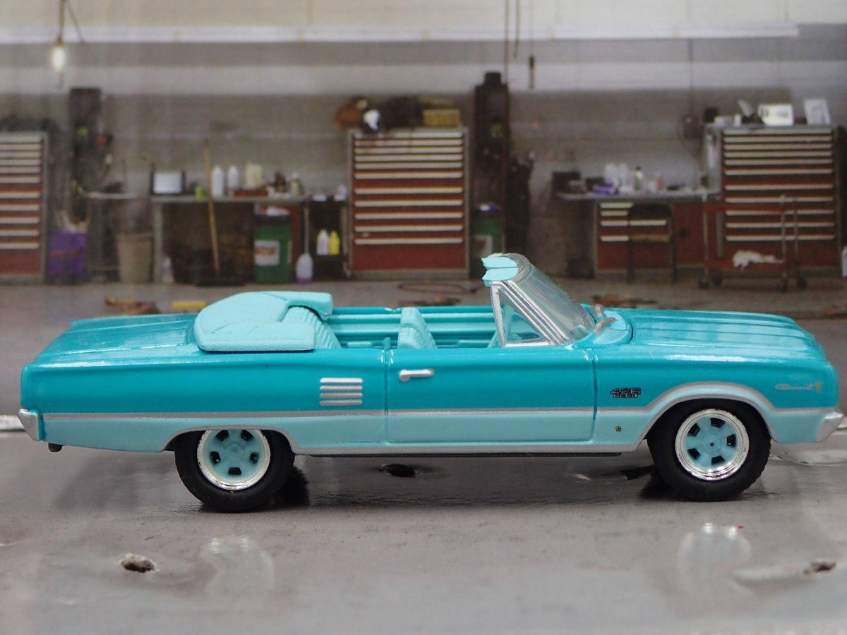 1966 DODGE HEMI CORONET CONVERTIBLE 1/64 DIECAST LIMITED COLLECTIBLE DIORAMA CAR-Burning Rubber Toy Company