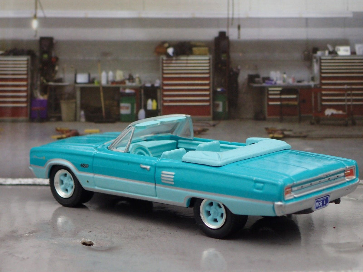 1966 DODGE HEMI CORONET CONVERTIBLE 1/64 DIECAST LIMITED COLLECTIBLE DIORAMA CAR-Burning Rubber Toy Company