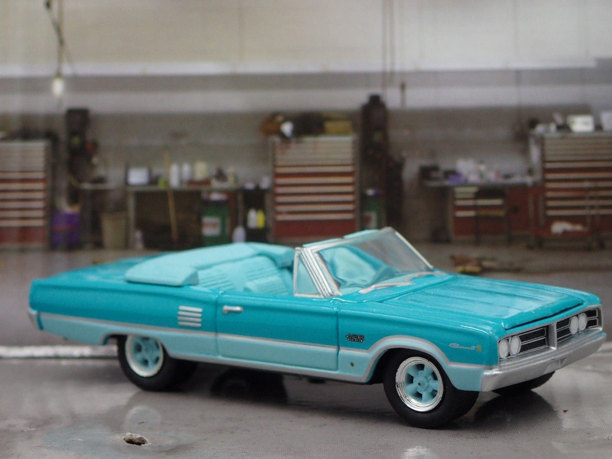 1966 DODGE HEMI CORONET CONVERTIBLE 1/64 DIECAST LIMITED COLLECTIBLE DIORAMA CAR-Burning Rubber Toy Company