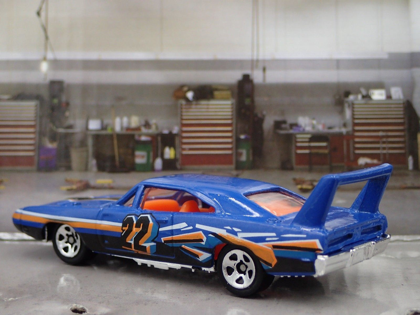 1969 69 DODGE CHARGER DAYTONA BLUE 1/64 SCALE COLLECTIBLE DIECAST MODEL CAR