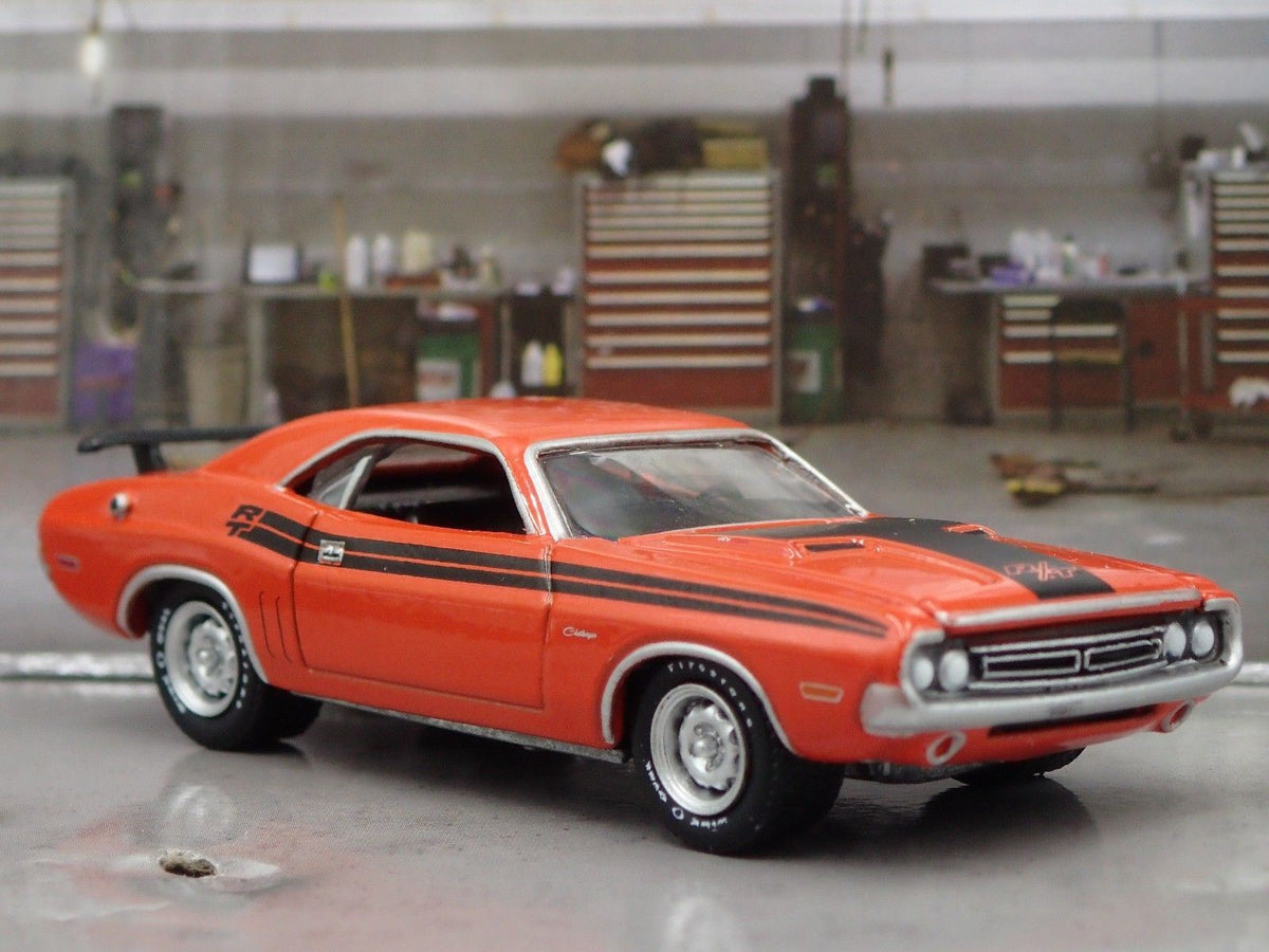 1971 DODGE CHALLENGER R/T RARE 1/64 DIECAST LIMITED EDITION COLLECTIBLE MODEL-Burning Rubber Toy Company