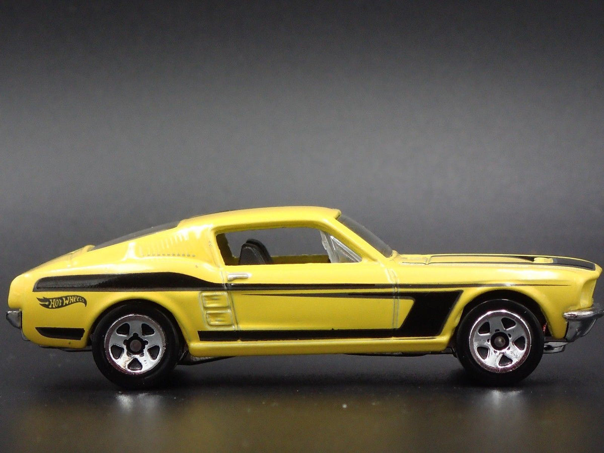 1967 67 FORD MUSTANG GT FASTBACK RARE 1:64 SCALE COLLECTIBLE DIECAST MODEL CAR-Burning Rubber Toy Company