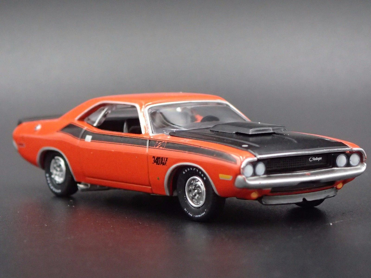 1970 Dodge Challenger T/A 340 Six Pack RARE 1/64 DIORAMA DIECAST MODEL CAR-Burning Rubber Toy Company