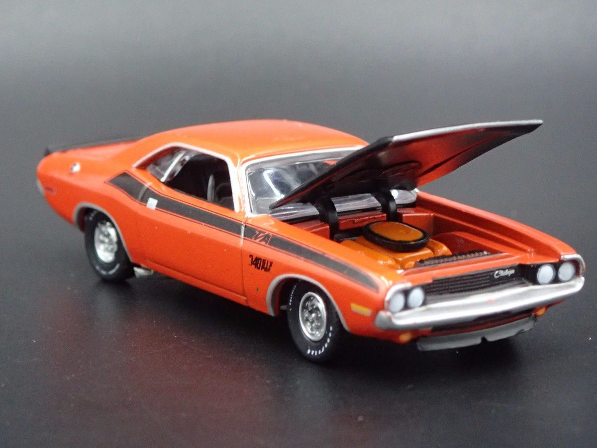 1970 Dodge Challenger T/A 340 Six Pack RARE 1/64 DIORAMA DIECAST MODEL CAR-Burning Rubber Toy Company