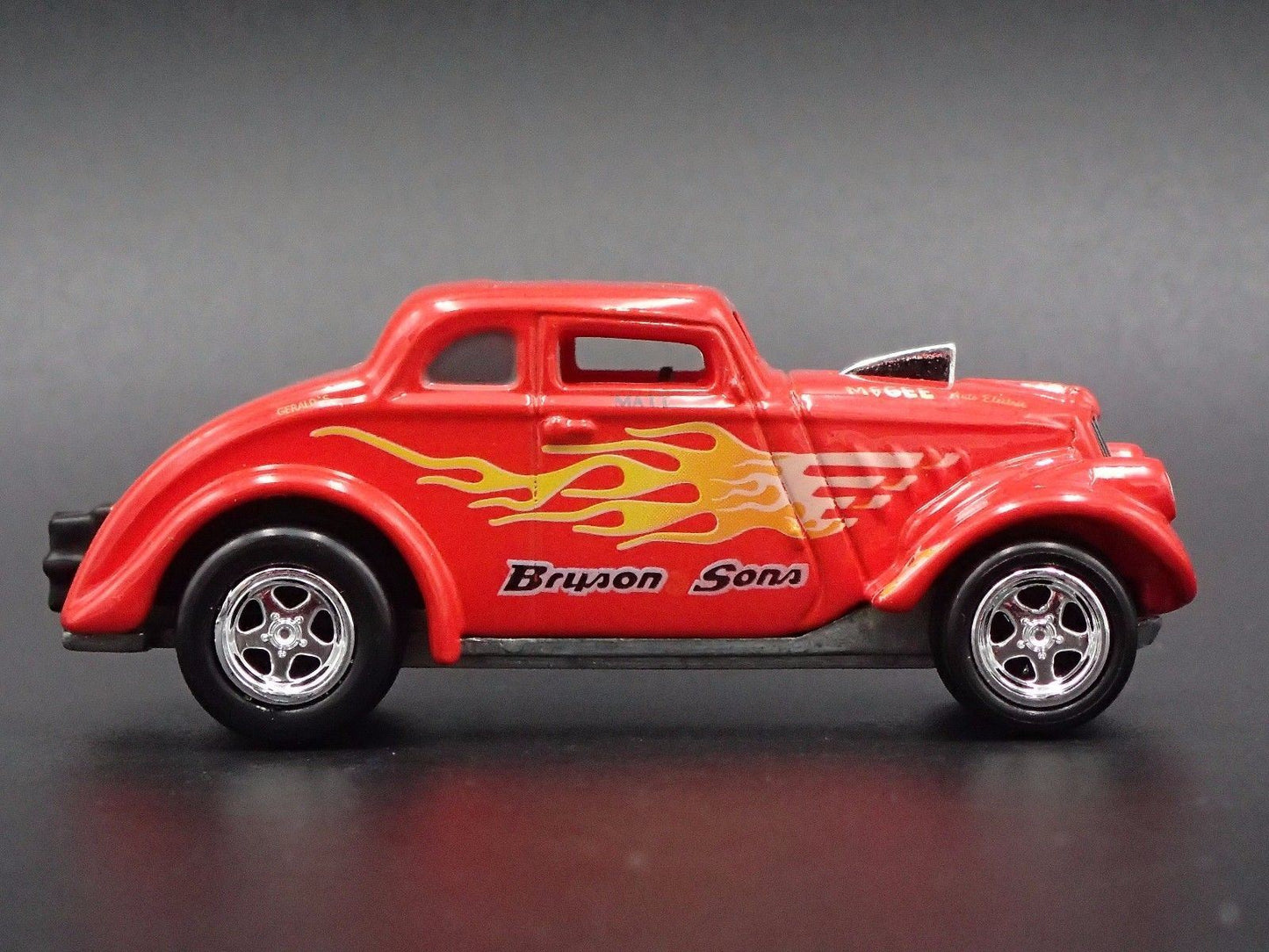 1933 33 WILLYS GASSER BRYSON & SONS 1:64 SCALE COLLECTIBLE DIECAST MODEL CAR