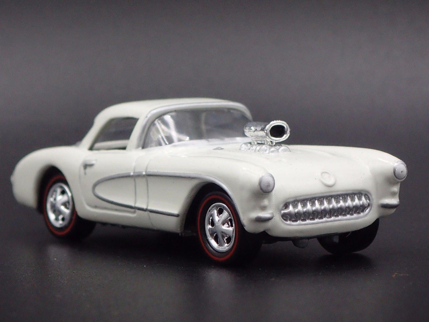 1957 57 CHEVY CHEVROLET CORVETTE GASSER 1:64 SCALE DIORAMA DIECAST MODEL CAR