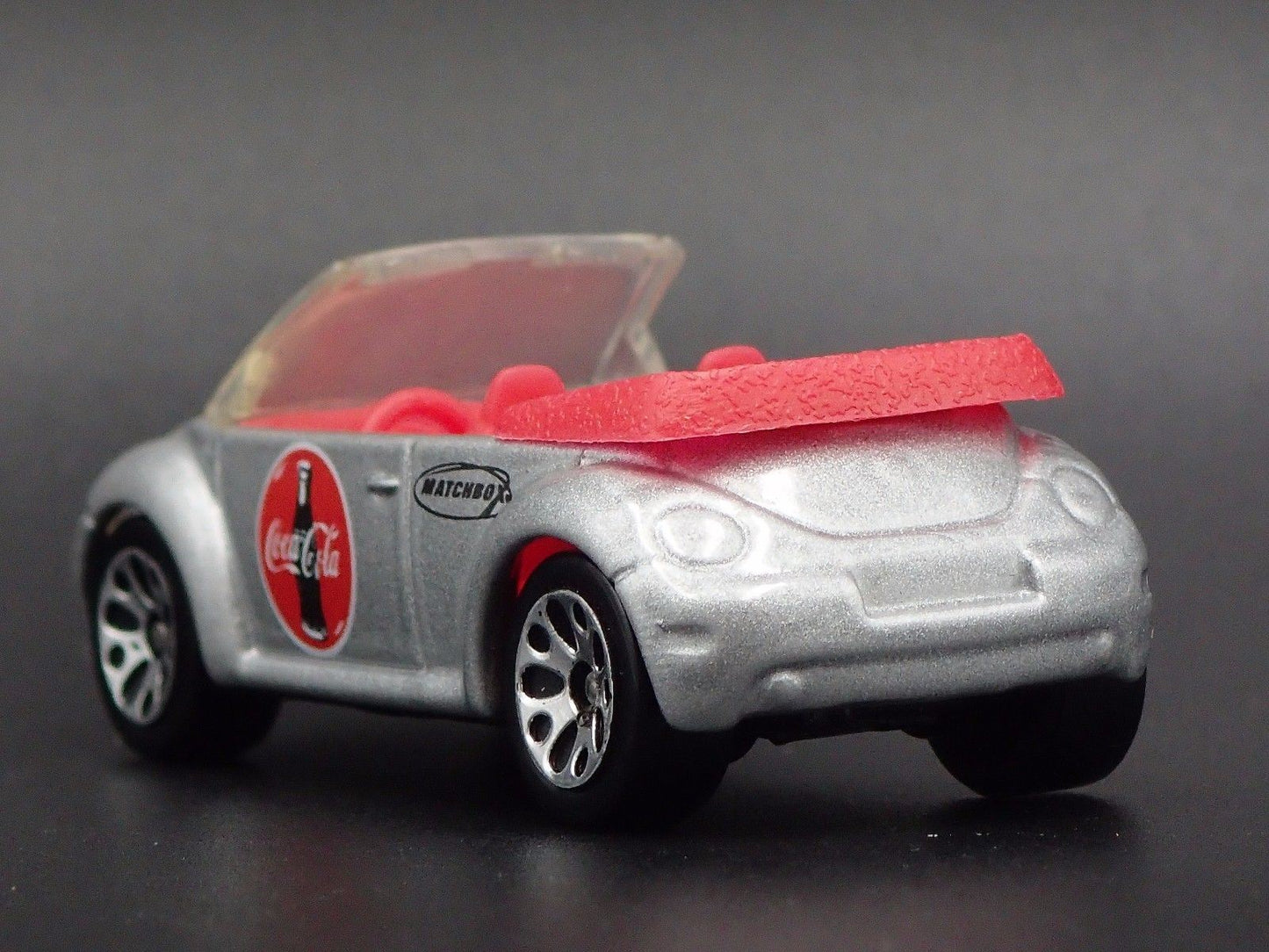 1998-2011 VW VOLKSWAGEN BEETLE BUG CONVERTIBLE COCA COLA 1:64 DIECAST MODEL CAR