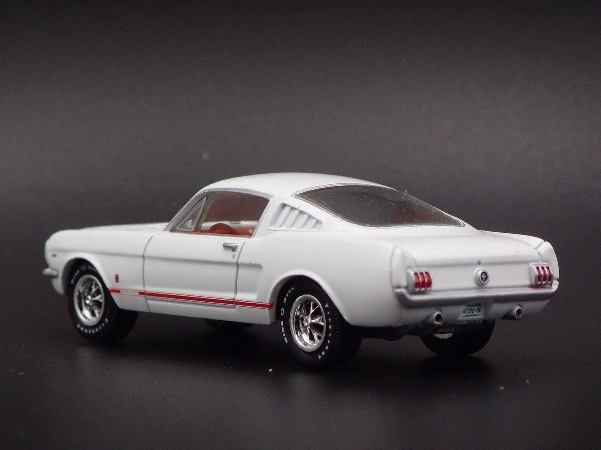 1965 FORD MUSTANG GT FASTBACK RARE 1/64 SCALE LIMITED DIORAMA DIECAST MODEL CAR-Burning Rubber Toy Company