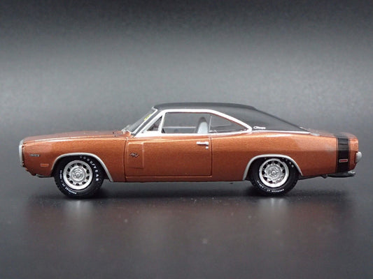 1970 DODGE CHARGER R/T HEMI RARE 1:64 COLLECTIBLE DIORAMA DIECAST MODEL CAR-Burning Rubber Toy Company