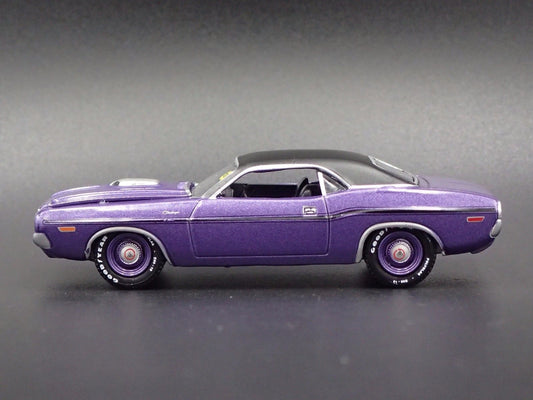 1970 DODGE CHALLENGER R/T HEMI RARE 1:64 COLLECTIBLE DIORAMA DIECAST MODEL CAR-Burning Rubber Toy Company