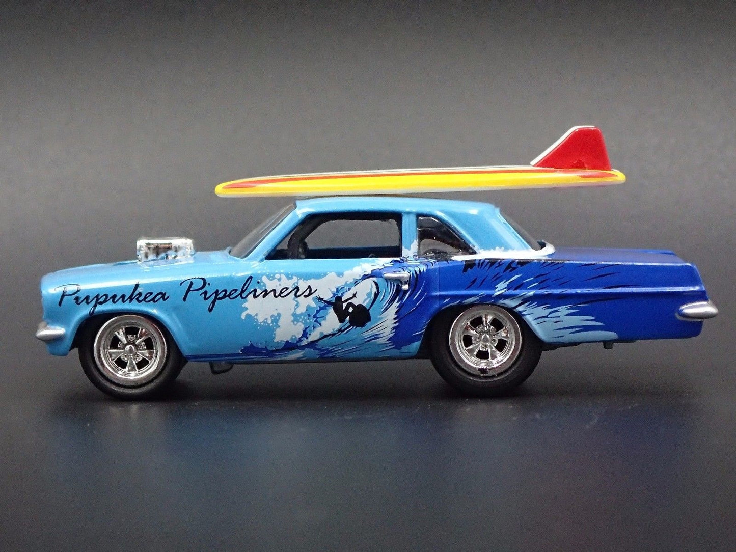 1963 63 PONTIAC TEMPEST SURFING 1:64 SCALE COLLECTIBLE DIORAMA DIECAST MODEL CAR