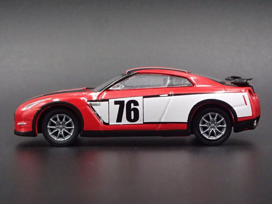 2007-2025 NISSAN GTR R35 SKYLINE RED RARE 1:64 SCALE DIORAMA DIECAST MODEL CAR