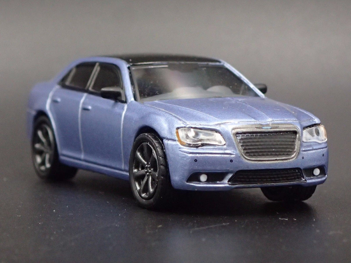 2011-2019 CHRYSLER 300 SRT MOPAR RARE 1:64 SCALE DIORAMA DIECAST MODEL CAR-Burning Rubber Toy Company