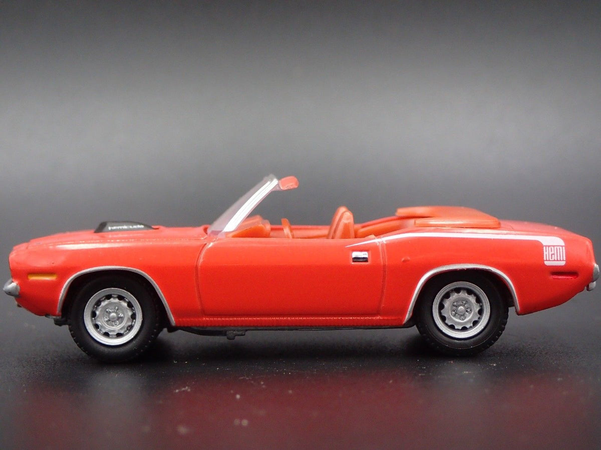 1970 70 PLYMOUTH HEMI CUDA CONVERTIBLE RARE 1/64 SCALE DIORAMA DIECAST MODEL CAR-Burning Rubber Toy Company