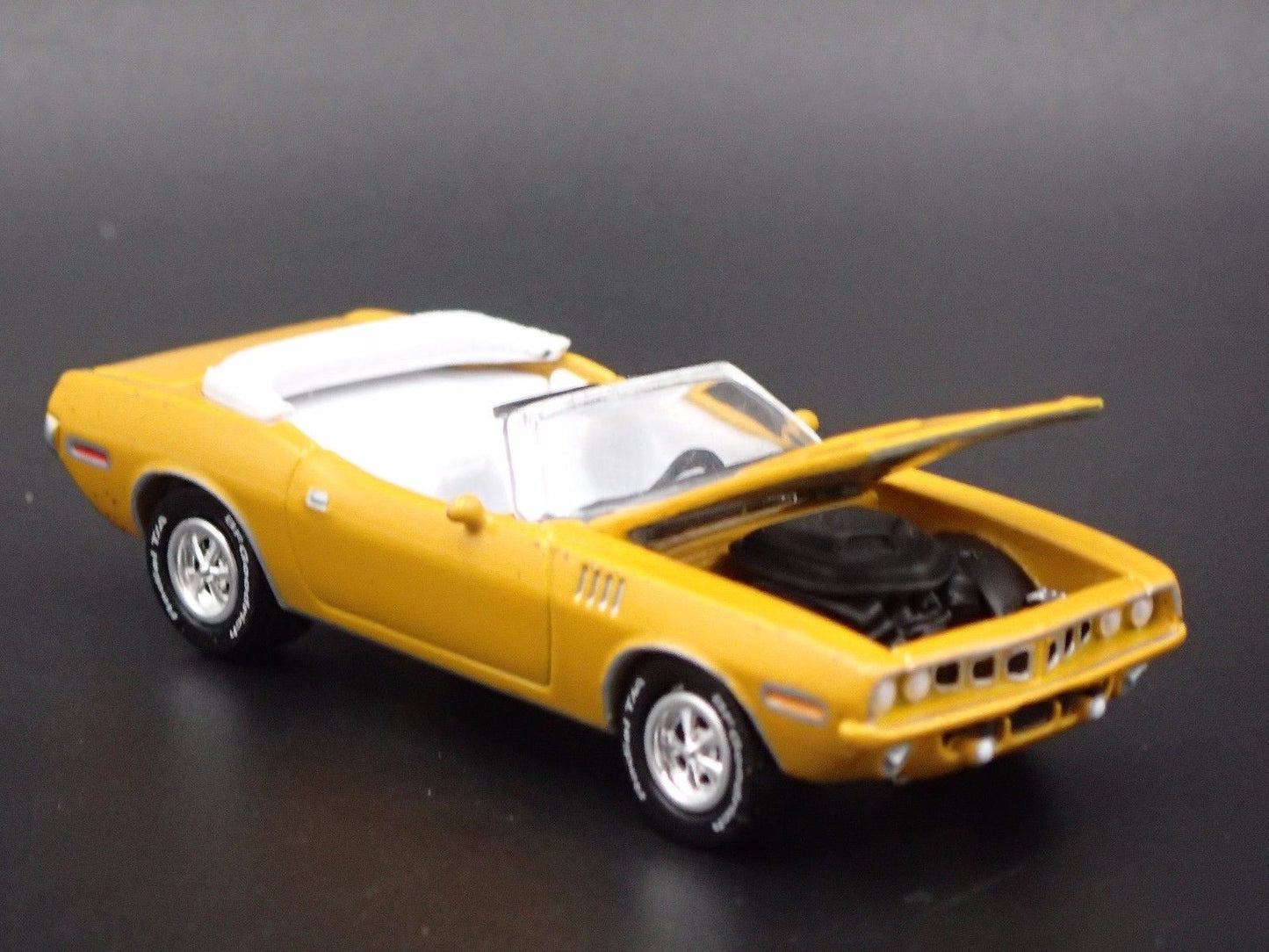 1971 71 PLYMOUTH HEMI CUDA CONVERTIBLE NASH BRIDGES 1/64 SCALE DIECAST MODEL CAR
