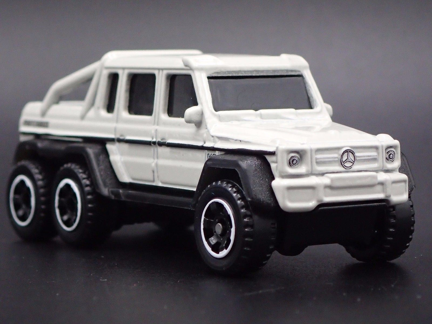 2013-2015 MERCEDES-BENZ G63 AMG 6X6 G WAGON OFF WHT 1:64 SCALE DIECAST MODEL CAR