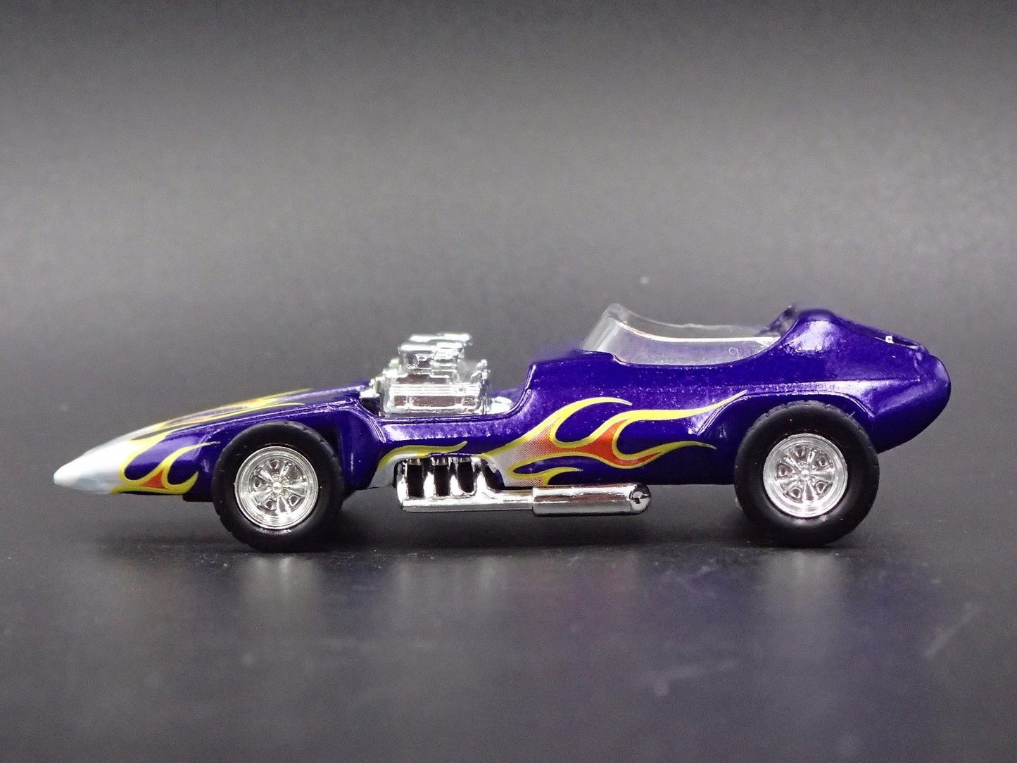 BOB REISNER'S "INVADER' SHOW CAR PURPLE 1:64 SCALE DIORAMA DIECAST MODEL CAR
