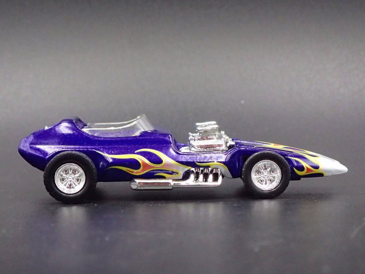BOB REISNER'S "INVADER' SHOW CAR PURPLE 1:64 SCALE DIORAMA DIECAST MODEL CAR