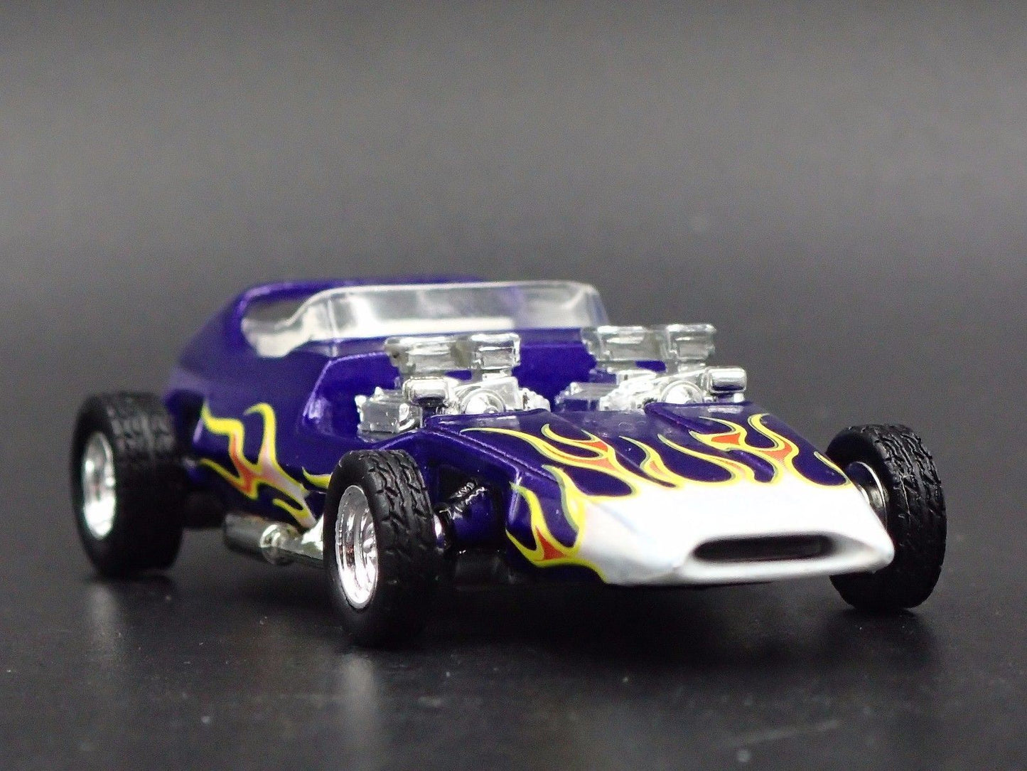BOB REISNER'S "INVADER' SHOW CAR PURPLE 1:64 SCALE DIORAMA DIECAST MODEL CAR