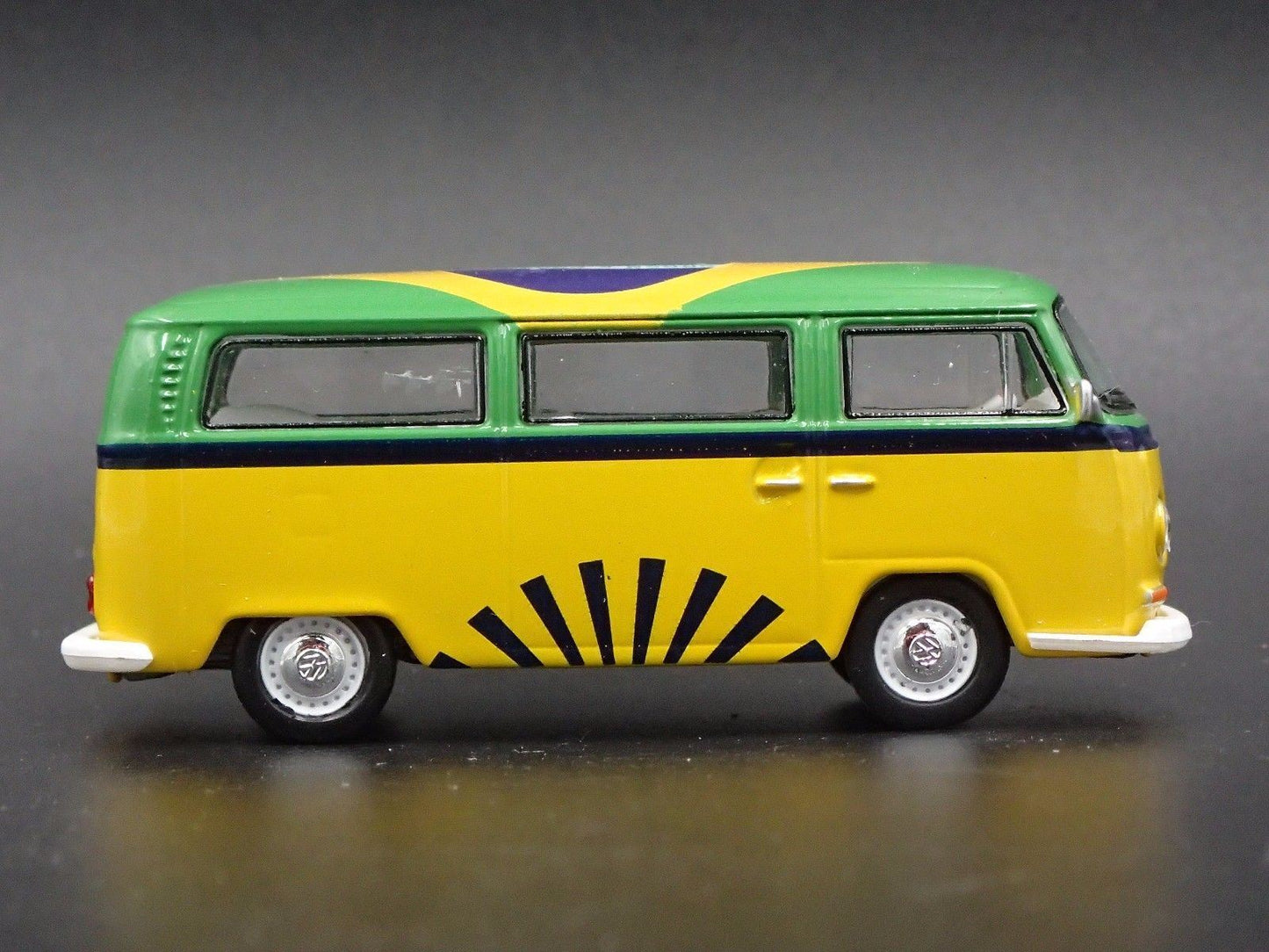 1967-1979 VW VOLKSWAGEN TYPE 2 T2 BUS RIO WORLD CUP 1/64 SCALE DIECAST MODEL CAR
