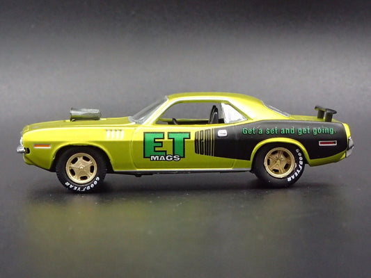 1971 71 PLYMOUTH HEMI CUDA ET MAGS GREEN 1:64 SCALE DIORAMA DIECAST MODEL CAR