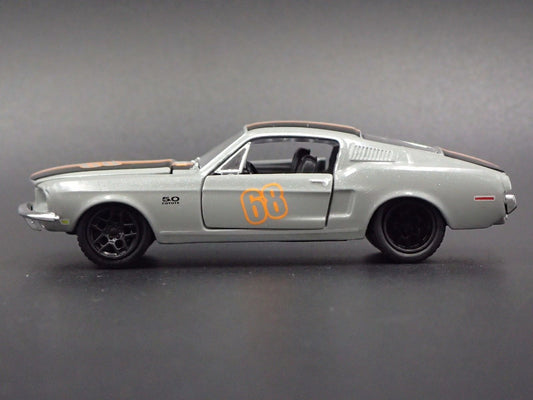1968 68 FORD MUSTANG FASTBACK 2+2 GRAY 1:64 SCALE DIORAMA DIECAST MODEL CAR