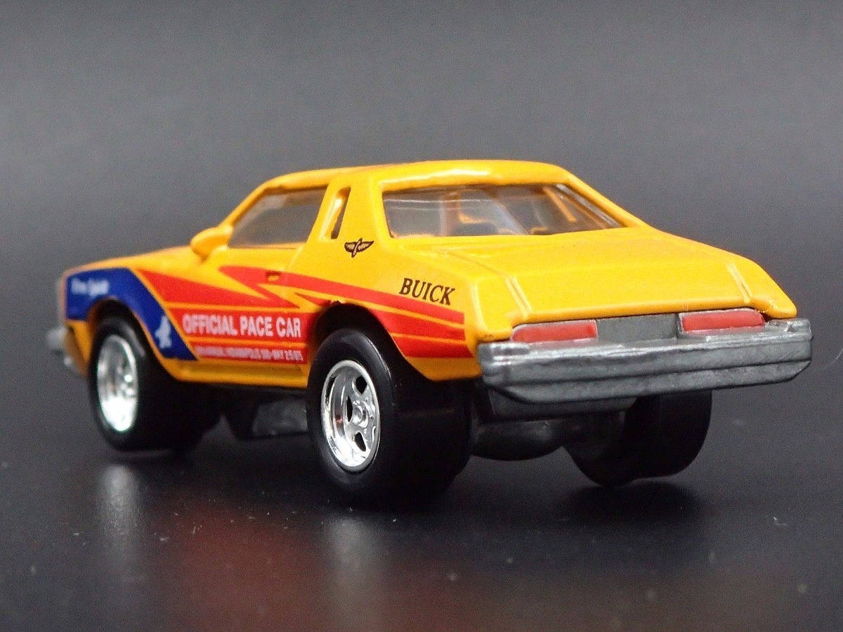 1975 BUICK CENTURY INDY PACE CAR RARE 1:64 SCALE COLLECTIBLE DIECAST MODEL CAR-Burning Rubber Toy Company