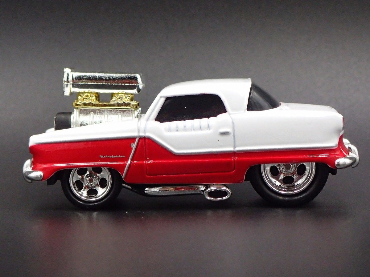 1954 AMC NASH METROPOLITAN RARE 1:64 SCALE COLLECTIBLE DIORAMA DIECAST MODEL CAR-Burning Rubber Toy Company
