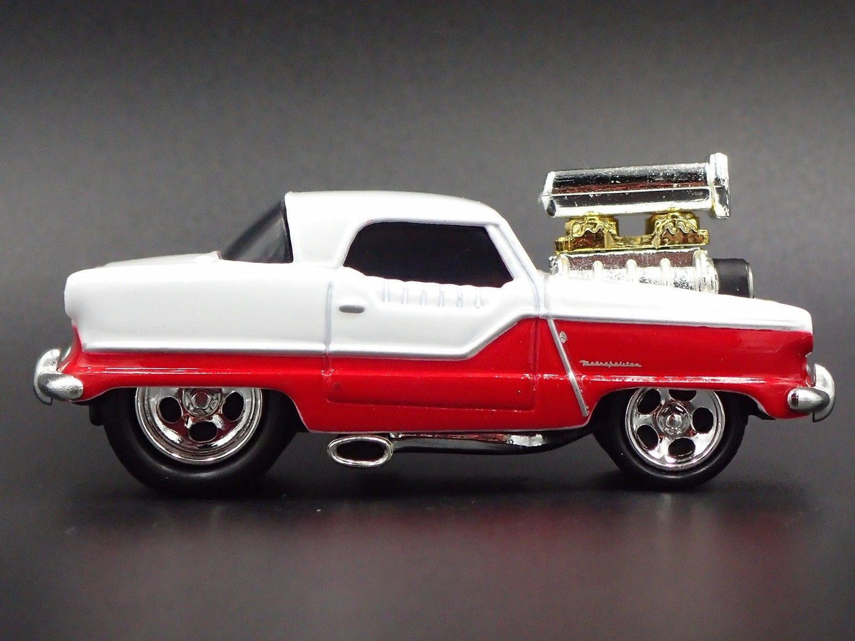 1954 AMC NASH METROPOLITAN RARE 1:64 SCALE COLLECTIBLE DIORAMA DIECAST MODEL CAR-Burning Rubber Toy Company