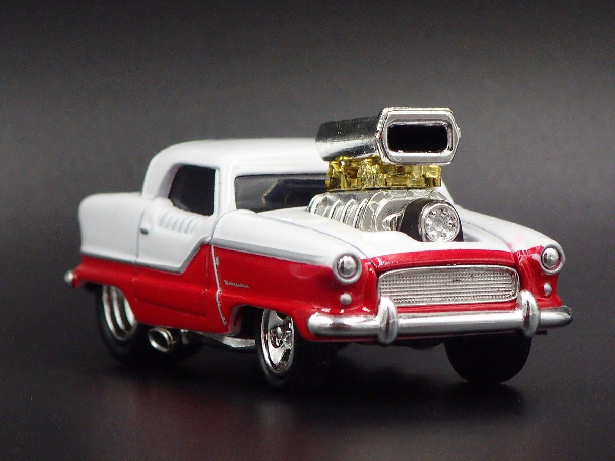 1954 AMC NASH METROPOLITAN RARE 1:64 SCALE COLLECTIBLE DIORAMA DIECAST MODEL CAR-Burning Rubber Toy Company
