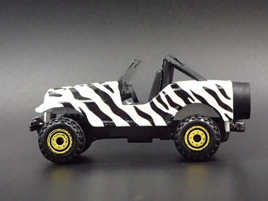 1986-1995 JEEP WRANGLER CJ7 YJ 1:64 SCALE COLLECTIBLE DIORAMA DIECAST MODEL CAR