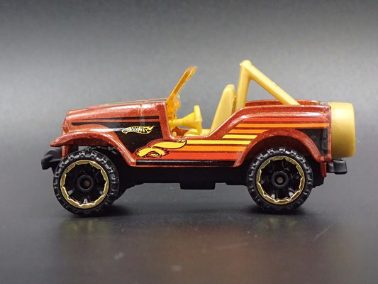 1986-1995 JEEP WRANGLER CJ7 YJ 1:64 SCALE COLLECTIBLE DIORAMA DIECAST MODEL CAR