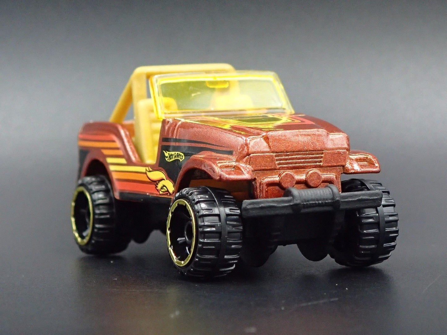 1986-1995 JEEP WRANGLER CJ7 YJ 1:64 SCALE COLLECTIBLE DIORAMA DIECAST MODEL CAR