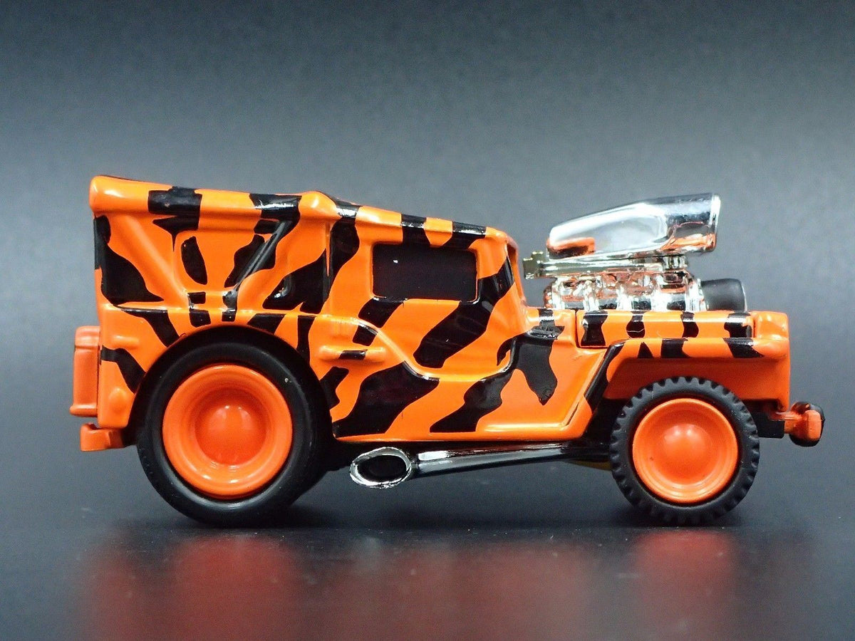 1942 JEEP MILITARY RARE 1:64 LIMITED COLLECTIBLE DIORAMA DIECAST MODEL CAR-Burning Rubber Toy Company