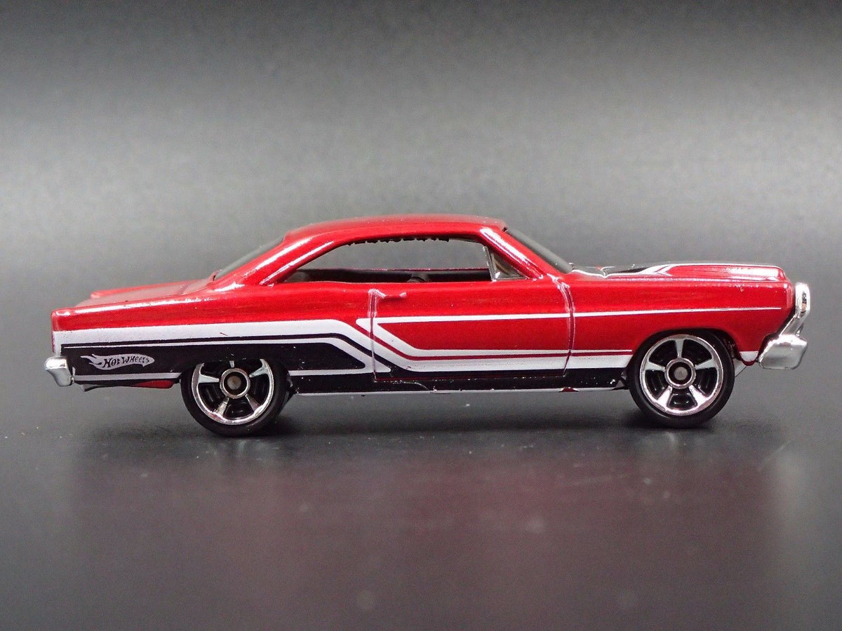 1966 FORD FAIRLANE GT RARE 1:64 SCALE COLLECTIBLE DIORAMA DIECAST MODEL CAR-Burning Rubber Toy Company