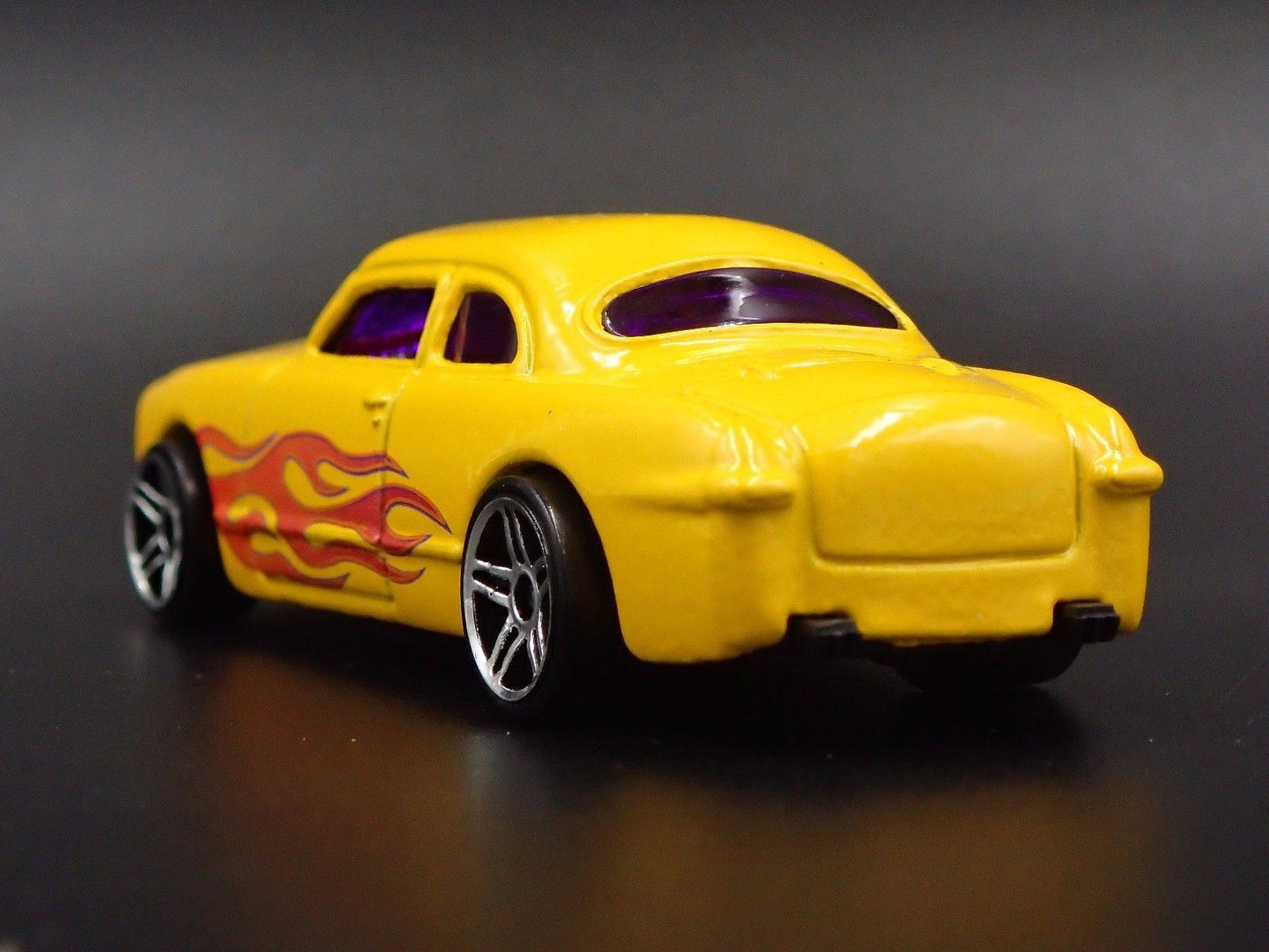 1949-1951 FORD SHOE BOX CLUB COUPE 1:64 SCALE LIMITED DIORAMA DIECAST MODEL CAR