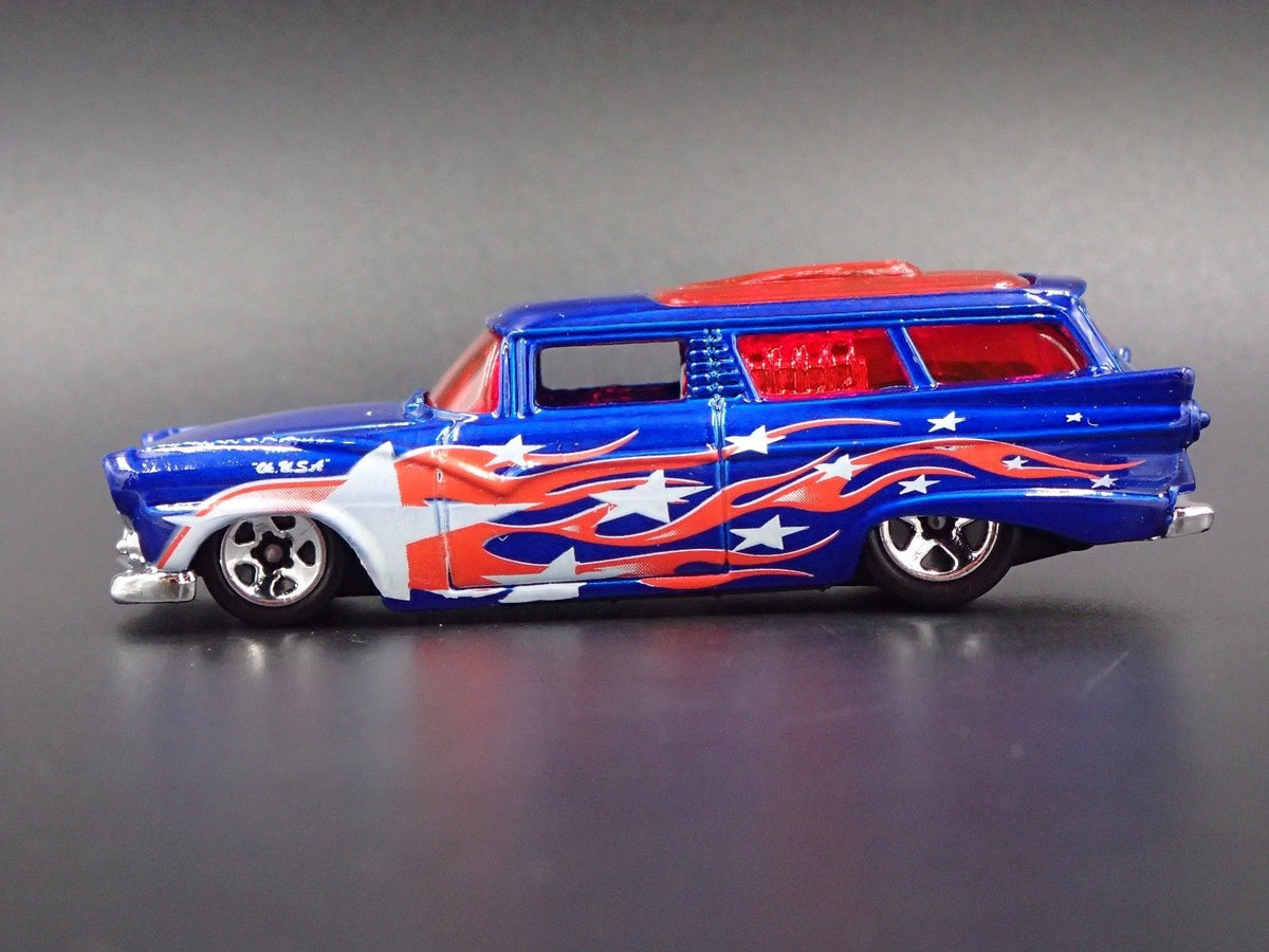 1955 / 1957 FORD RANCH WAGON RARE 1:64 COLLECTIBLE DIORAMA DIECAST MODEL CAR-Burning Rubber Toy Company