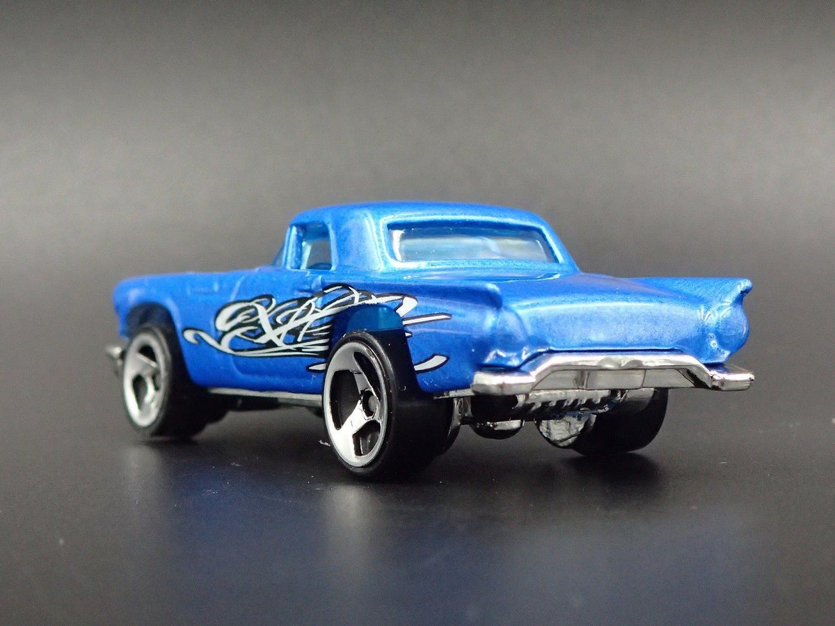 1957 FORD THUNDERBIRD TBIRD RARE 1:64 SCALE LIMITED DIORAMA DIECAST MODEL CAR-Burning Rubber Toy Company