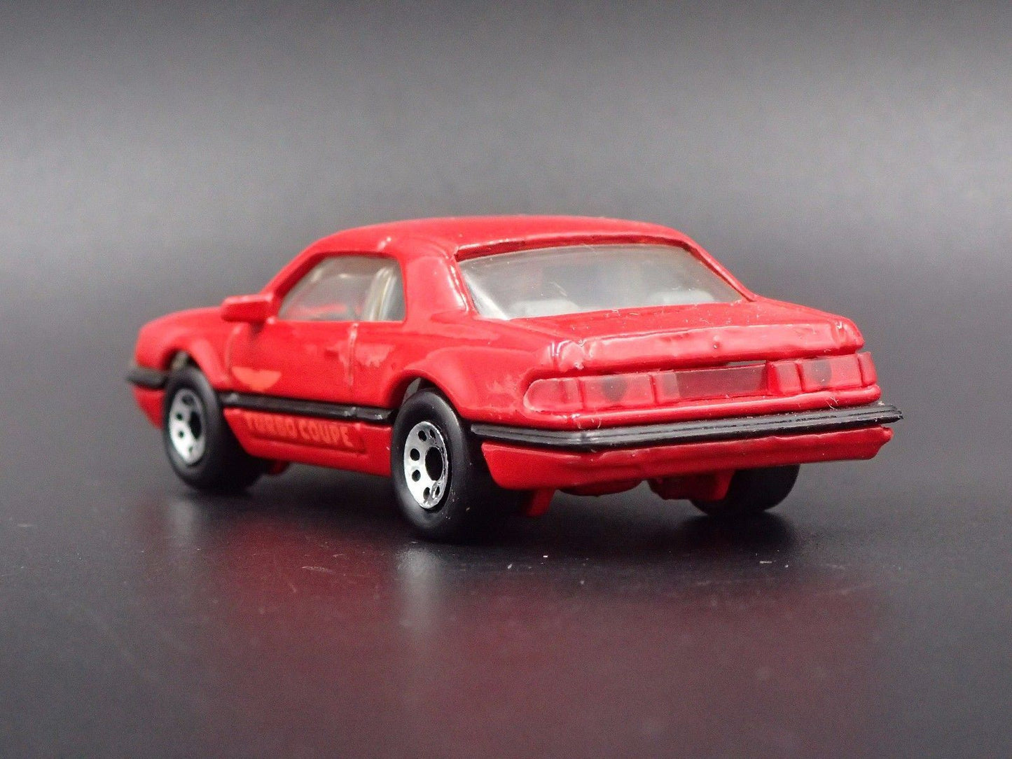 1983 - 1988 THUNDERBIRD TBIRD TURBO COUPE 1:64 SCALE DIORAMA DIECAST MODEL CAR