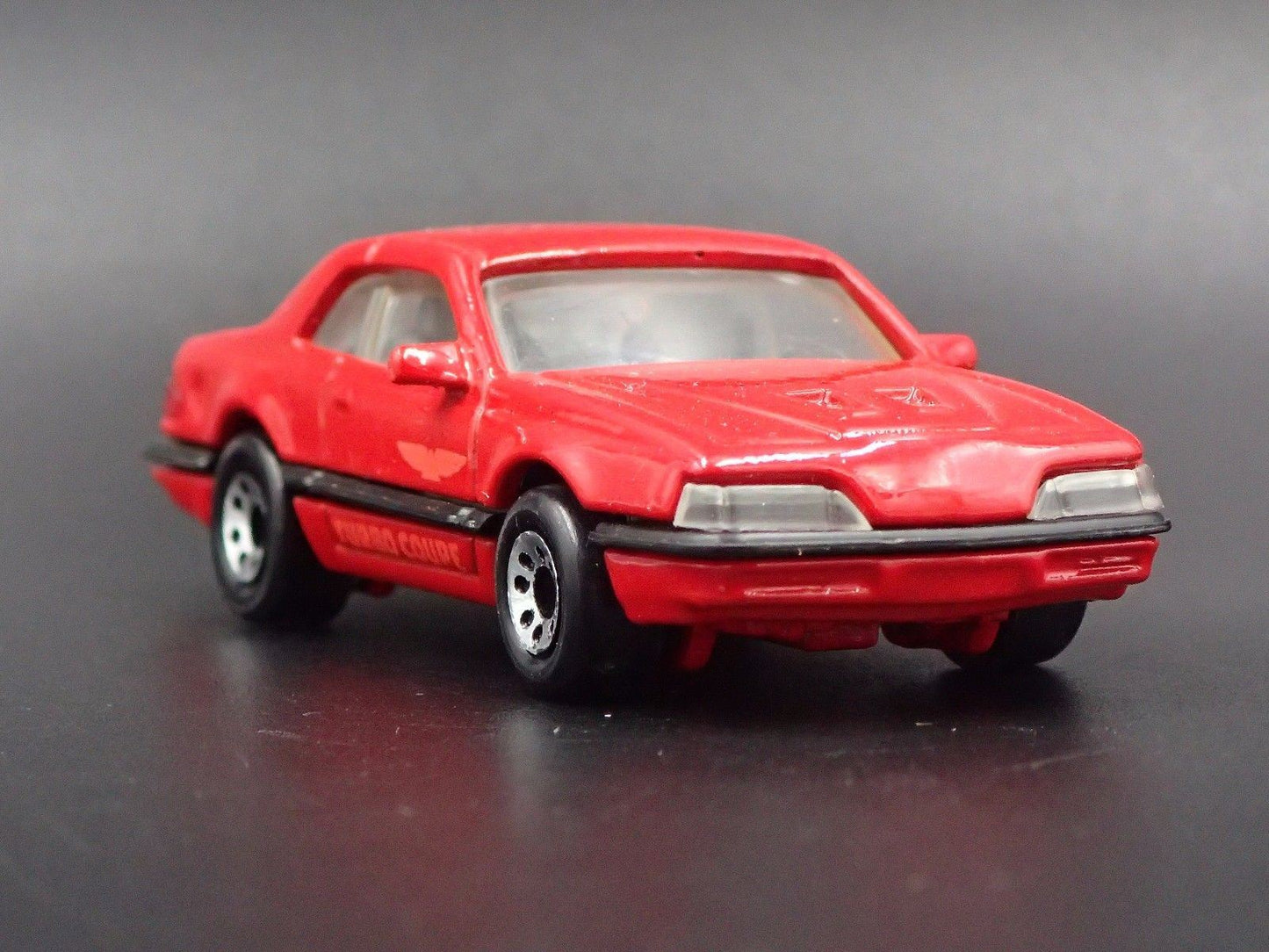 1983 - 1988 THUNDERBIRD TBIRD TURBO COUPE 1:64 SCALE DIORAMA DIECAST MODEL CAR