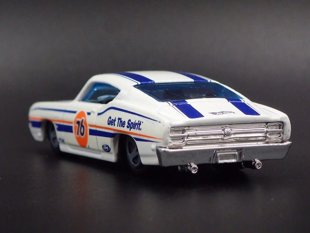 1969 FORD TORINO TALLADEGA RARE 1:64 SCALE COLLECTIBLE DIORAMA DIECAST MODEL CAR-Burning Rubber Toy Company