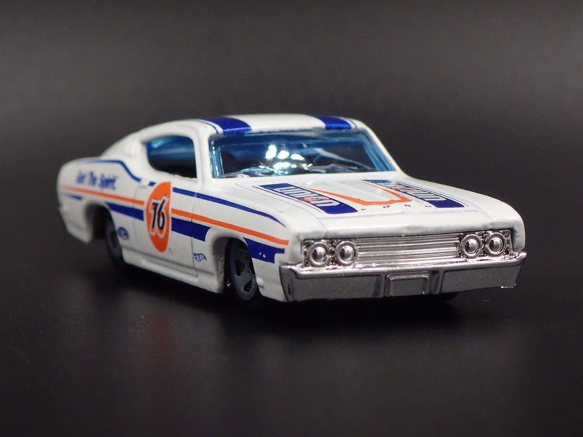 1969 FORD TORINO TALLADEGA RARE 1:64 SCALE COLLECTIBLE DIORAMA DIECAST MODEL CAR-Burning Rubber Toy Company