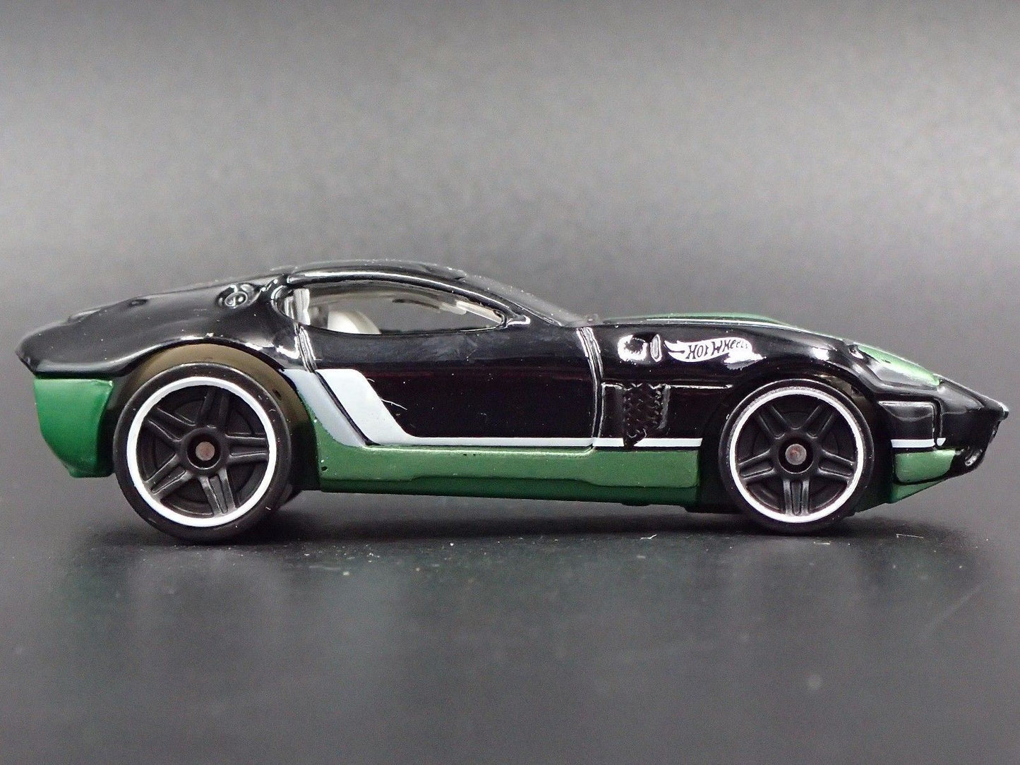 2005 05 FORD SHELBY GR1 CONCEPT BLACK 1:64 SCALE COLLECTIBLE DIECAST MODEL CAR
