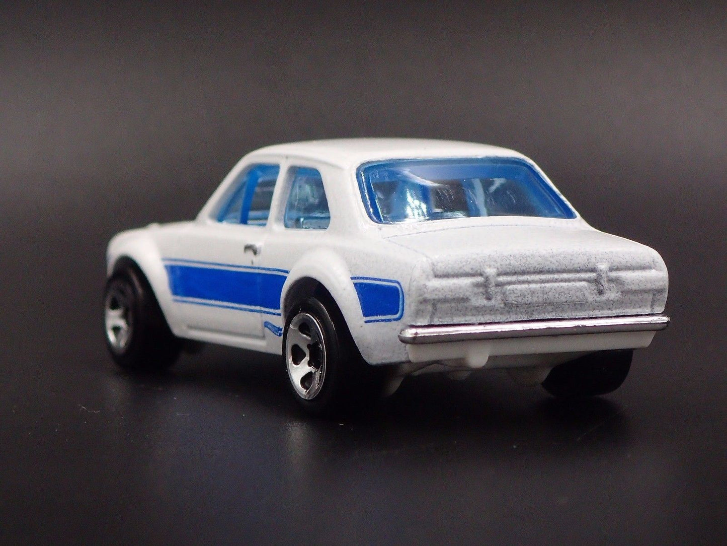 1970 70 FORD ESCORT RS1600 WHITE RARE 1:64 SCALE COLLECTIBLE DIECAST MODEL CAR